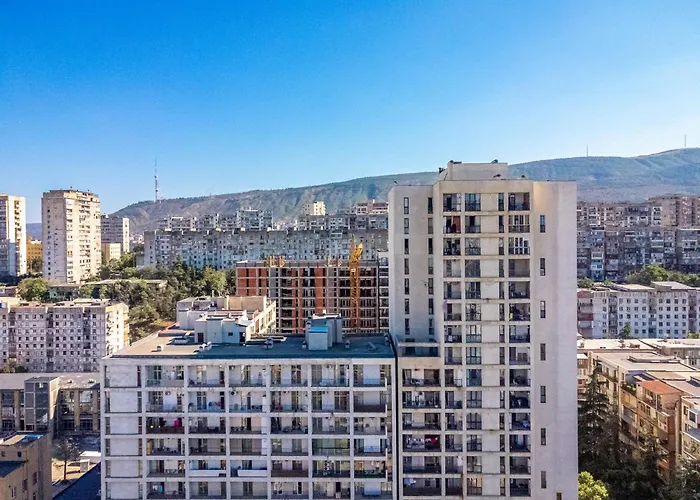 Le Home - Cozy 2 Bedroom Apartment In Saburtalo