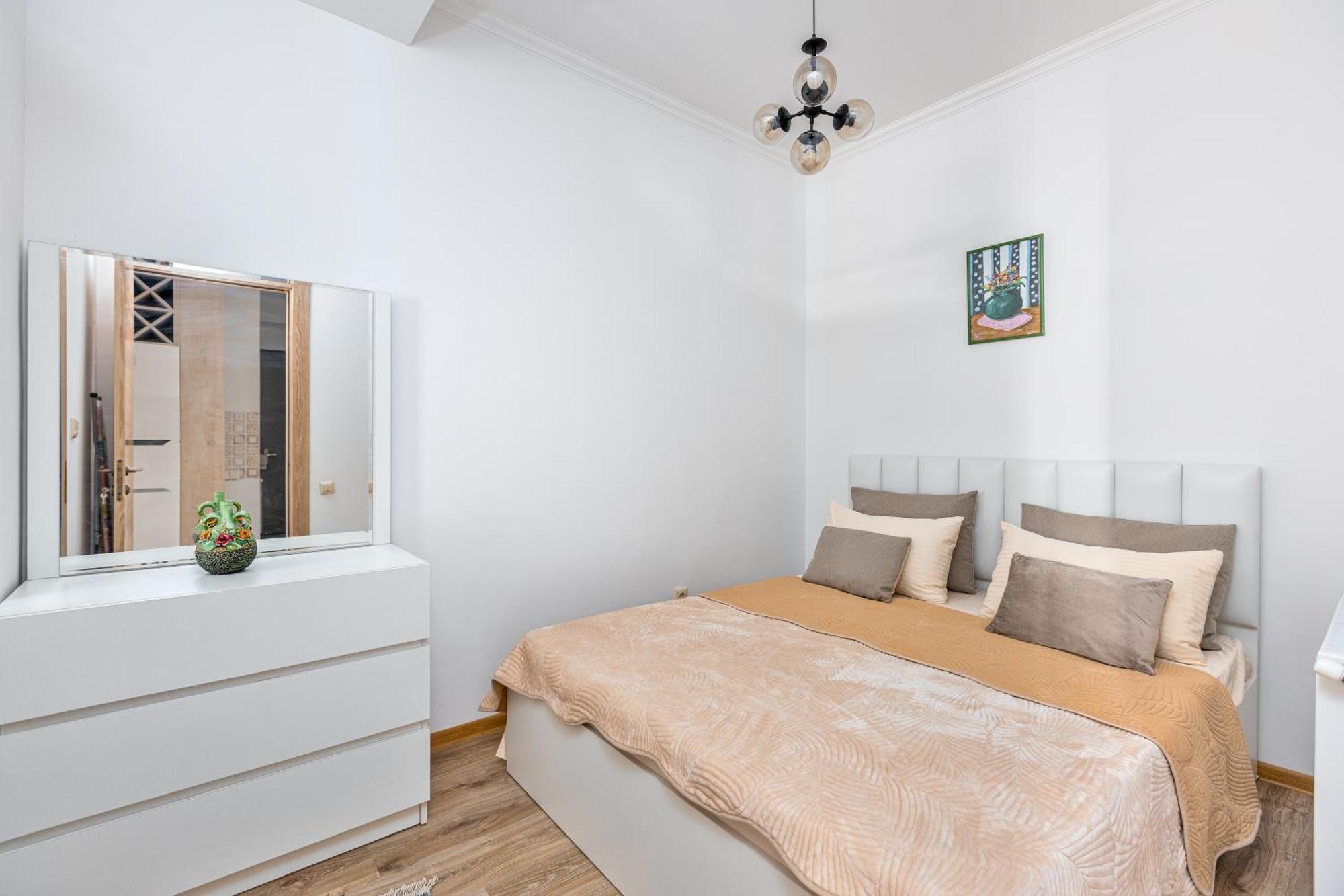 Le - Cozy 2 Bedroom In Saburtalo Апартаменты